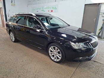 Used Skoda Superb 2015 for sale - 77740176: Photo