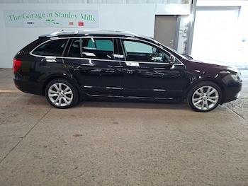 Used Skoda Superb 2015 for sale - 77740176: Photo