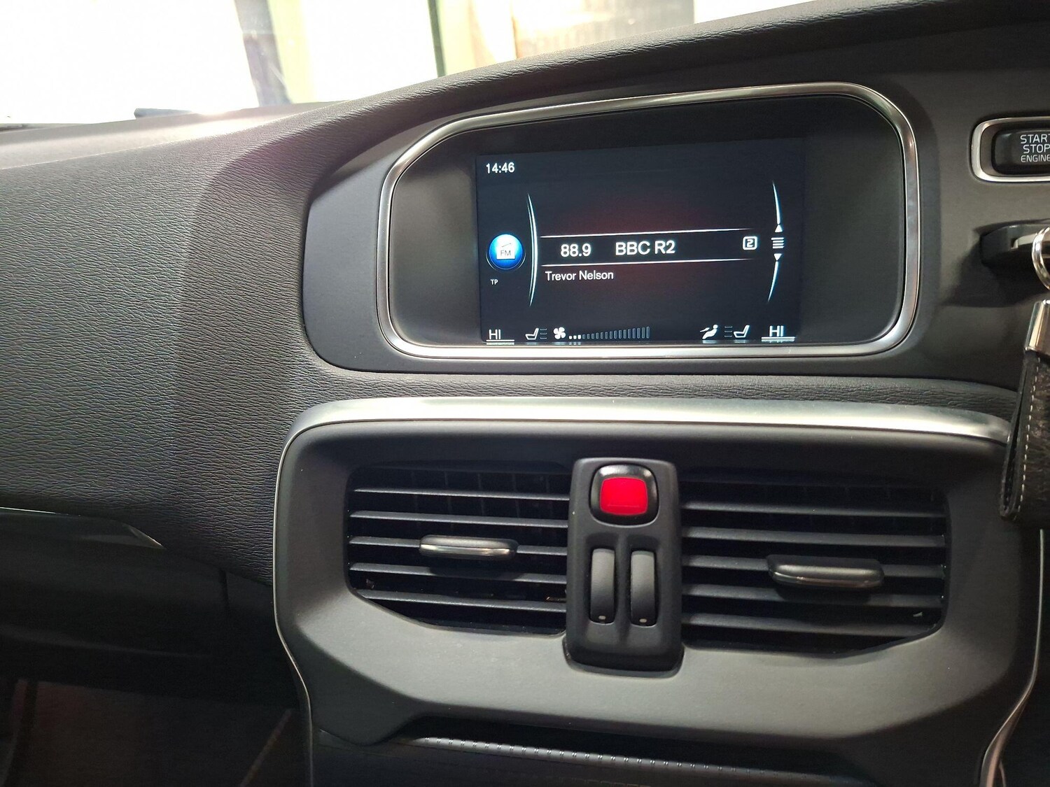 Used Volvo V40 2016 for sale - 77576538: Photo 16