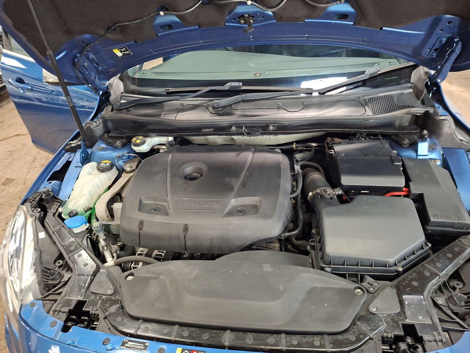 Used Volvo V40 2016 for sale - 77576538: Photo 23