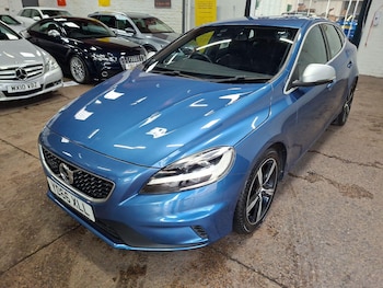 Used Volvo V40 2016 for sale - 77576538: Photo