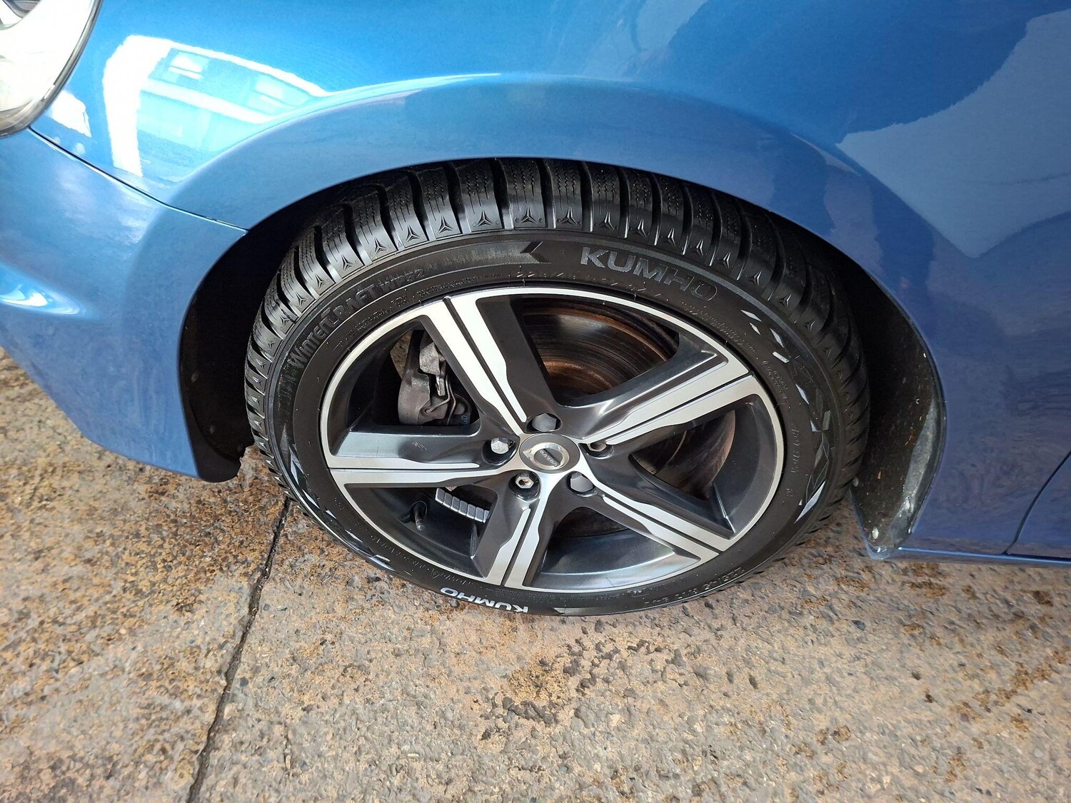 Used Volvo V40 2016 for sale - 77576538: Photo 8