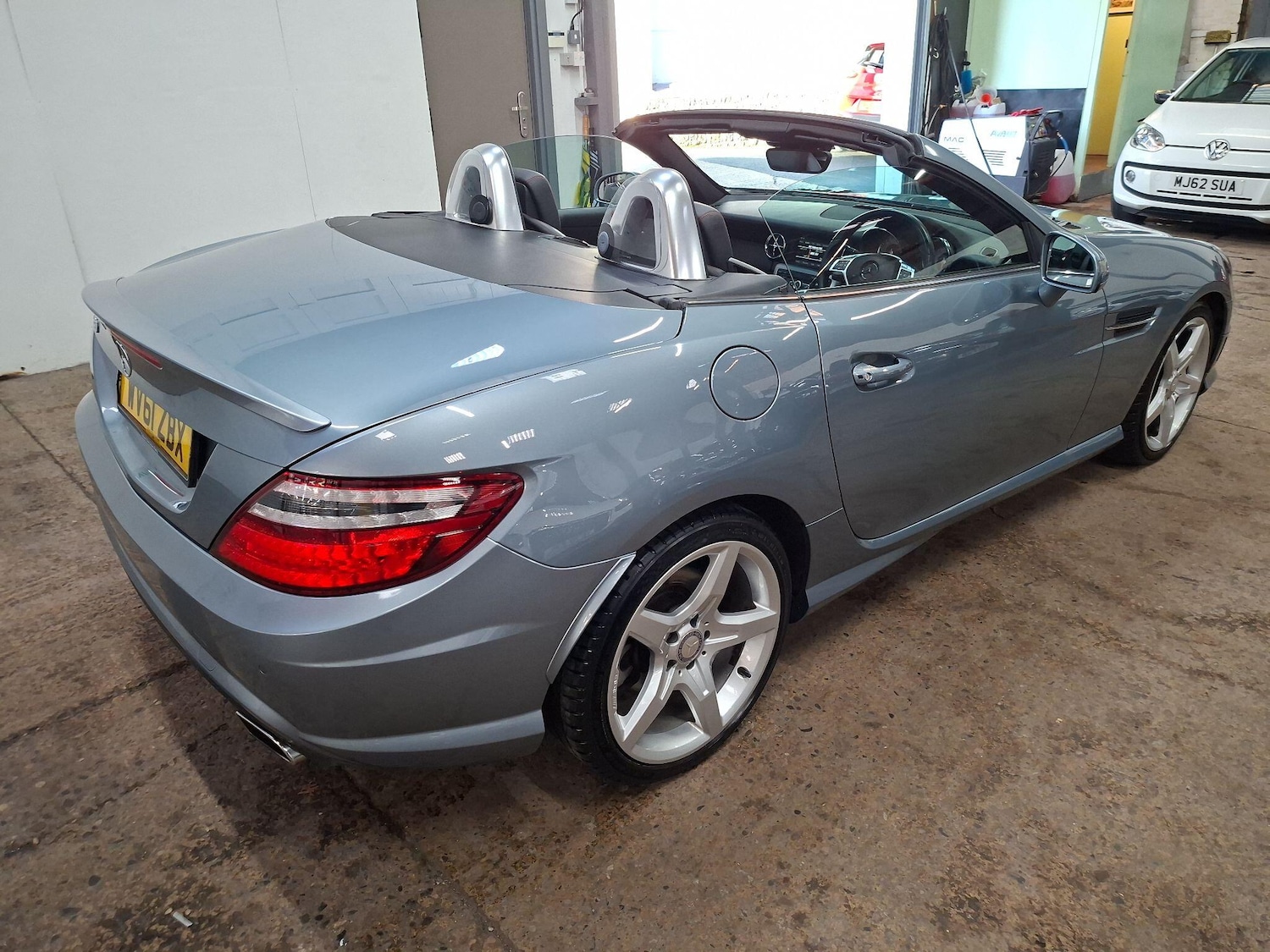 Used Mercedes-Benz SLK 2011 for sale - 77224107: Photo 10