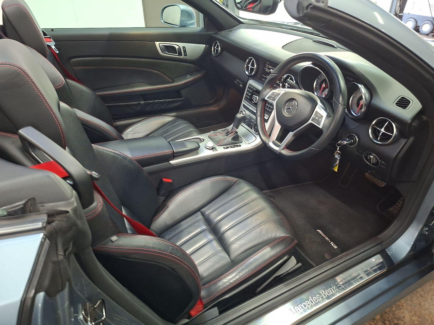 Used Mercedes-Benz SLK 2011 for sale - 77224107: Photo 13