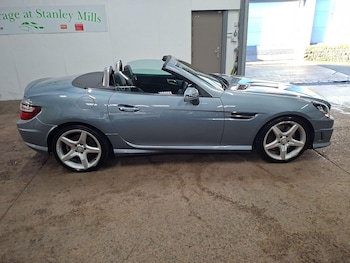 Used Mercedes-Benz SLK 2011 for sale - 77224107: Photo