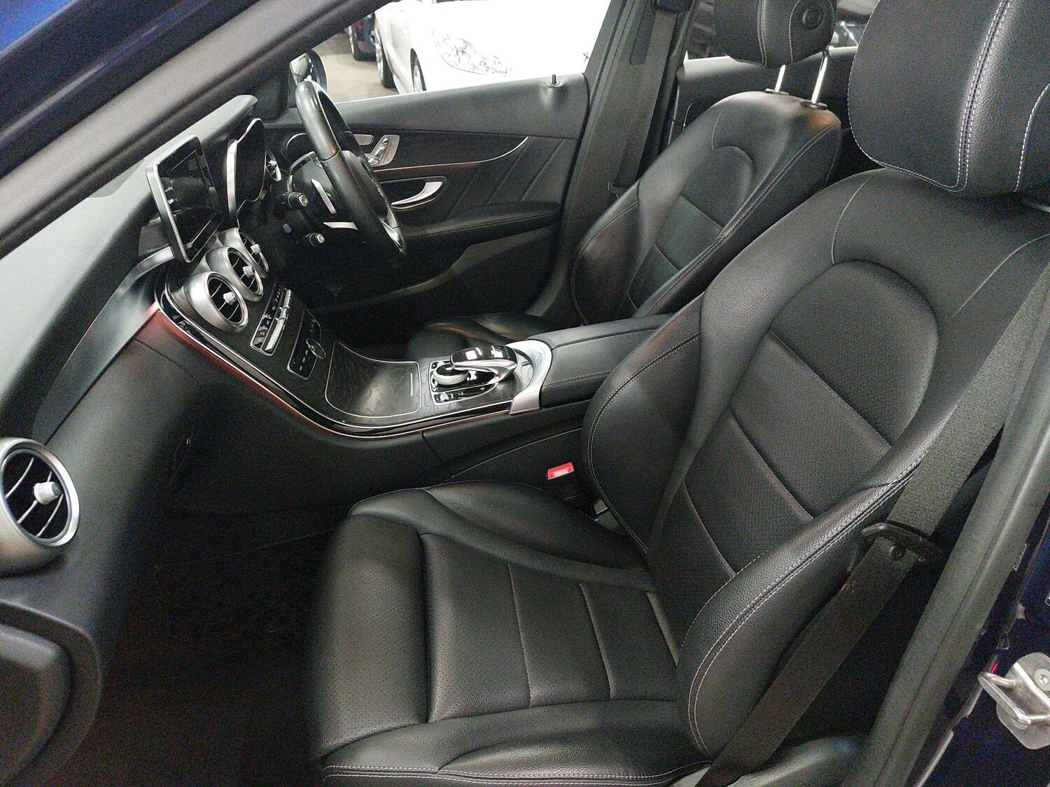 Used Mercedes-Benz C Class 2016 for sale - 76563606: Photo 11