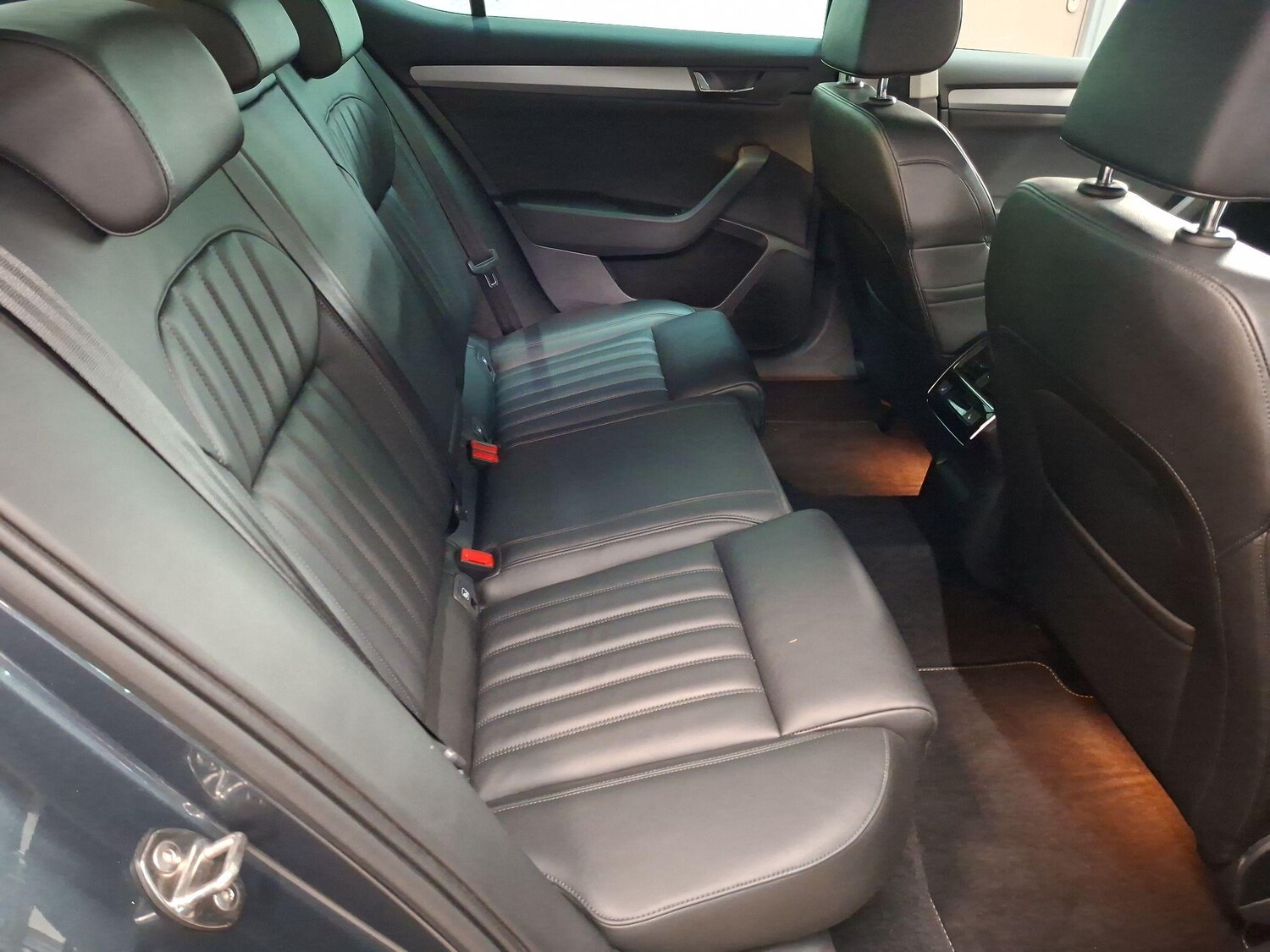 Used Skoda Superb 2017 for sale - 76563594: Photo 13