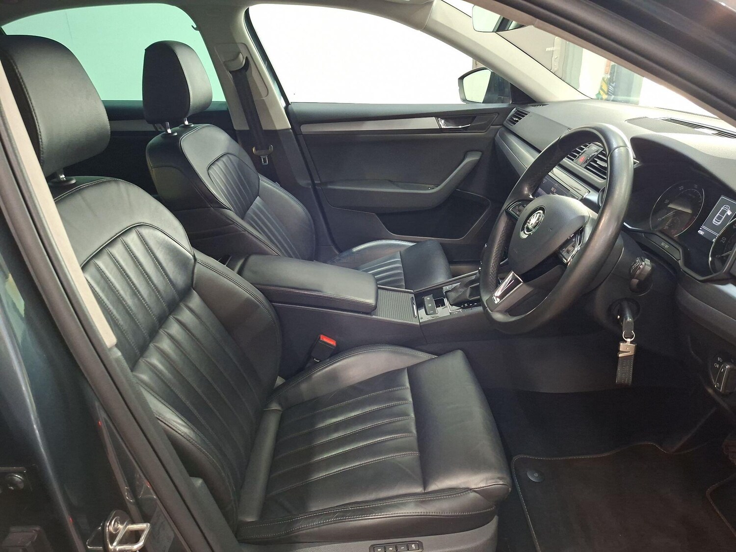 Used Skoda Superb 2017 for sale - 76563594: Photo 16