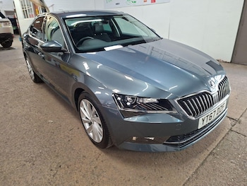 Used Skoda Superb 2017 for sale - 76563594: Photo
