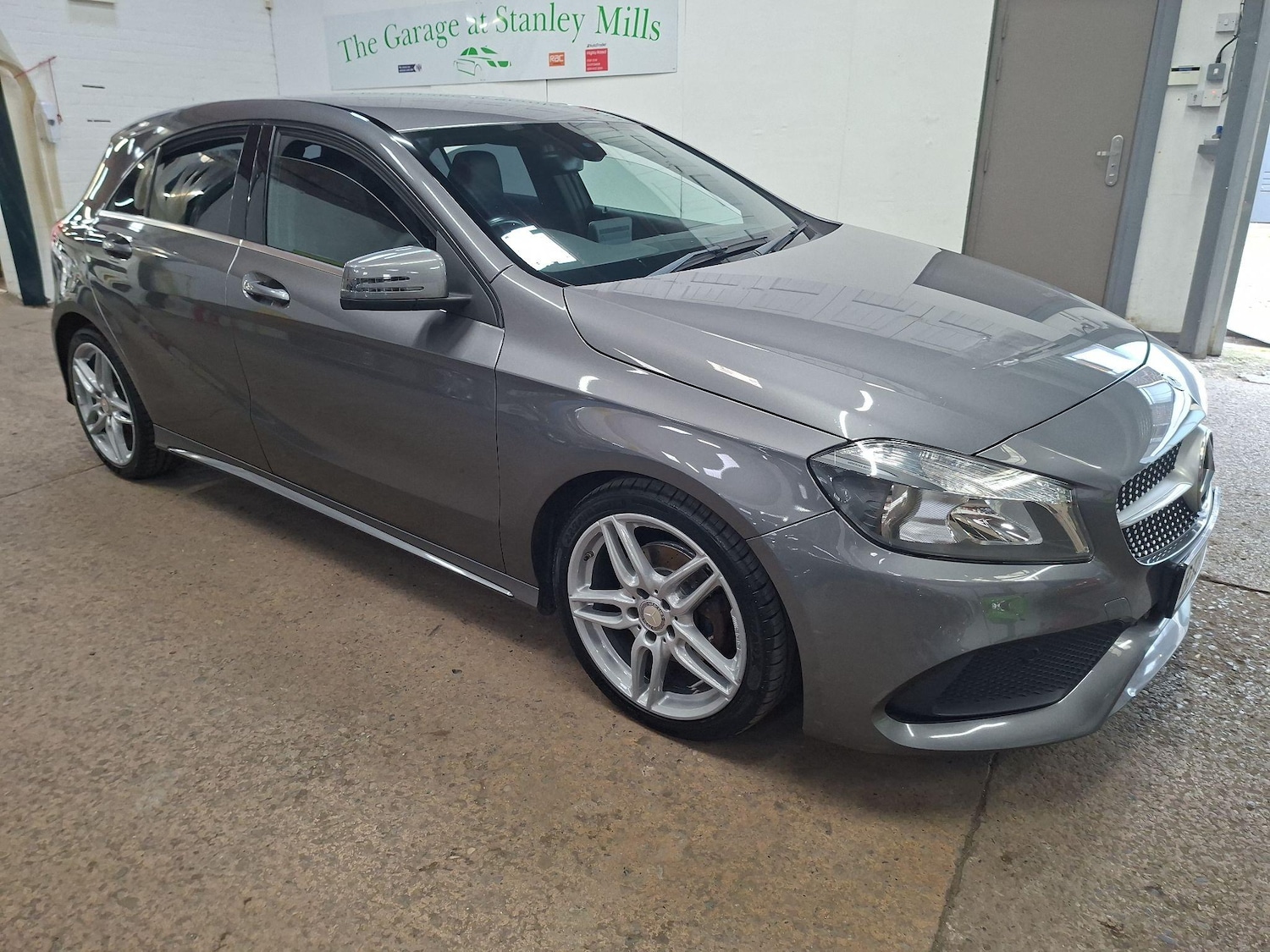Used Mercedes-Benz A-Class 2016 for sale - 77311538: Photo 1