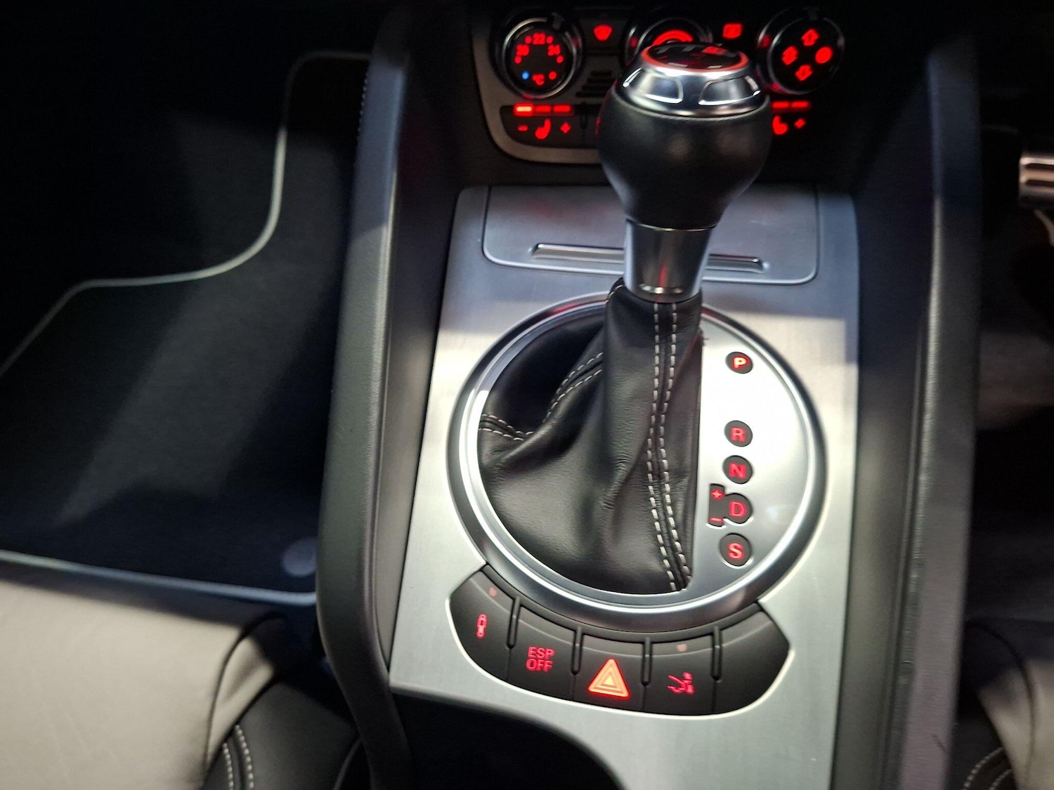 Used Audi TT 2010 for sale - 77576553: Photo 17