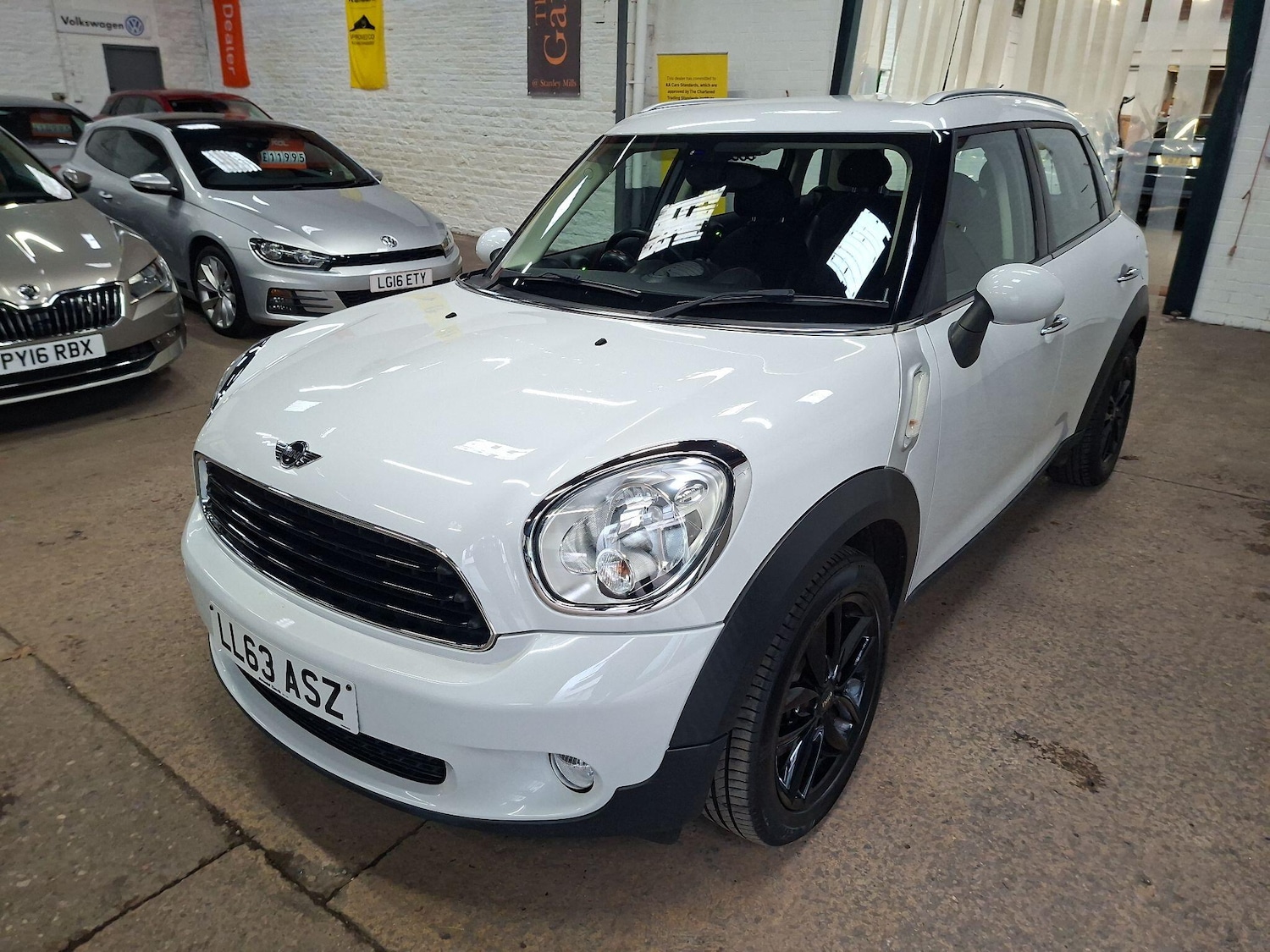 Used MINI Countryman 2013 for sale - 76635890: Photo 2