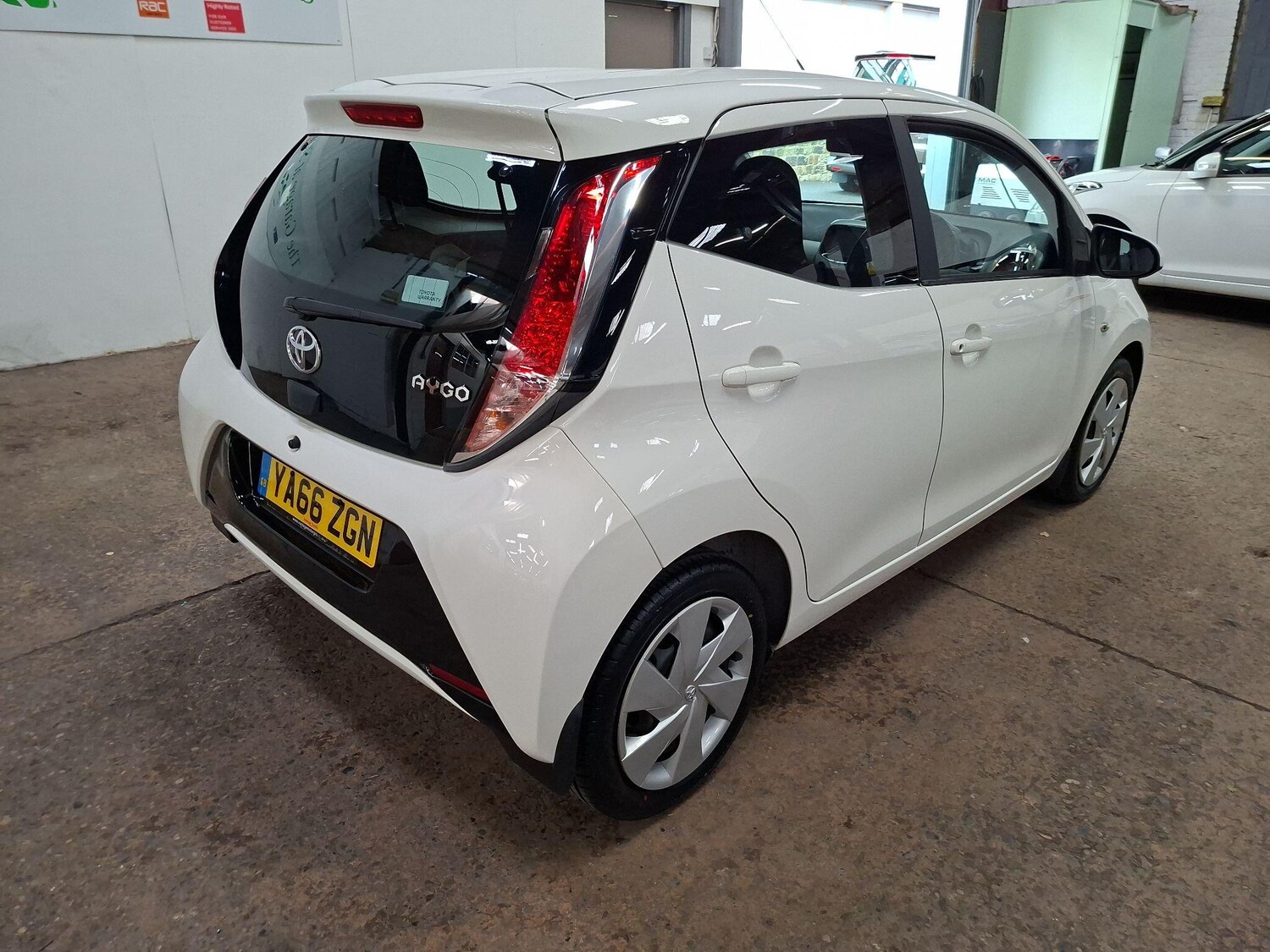 Used Toyota AYGO 2017 for sale - 76563601: Photo 7