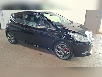 Used Peugeot 208 2015 for sale - 79747971: Photo
