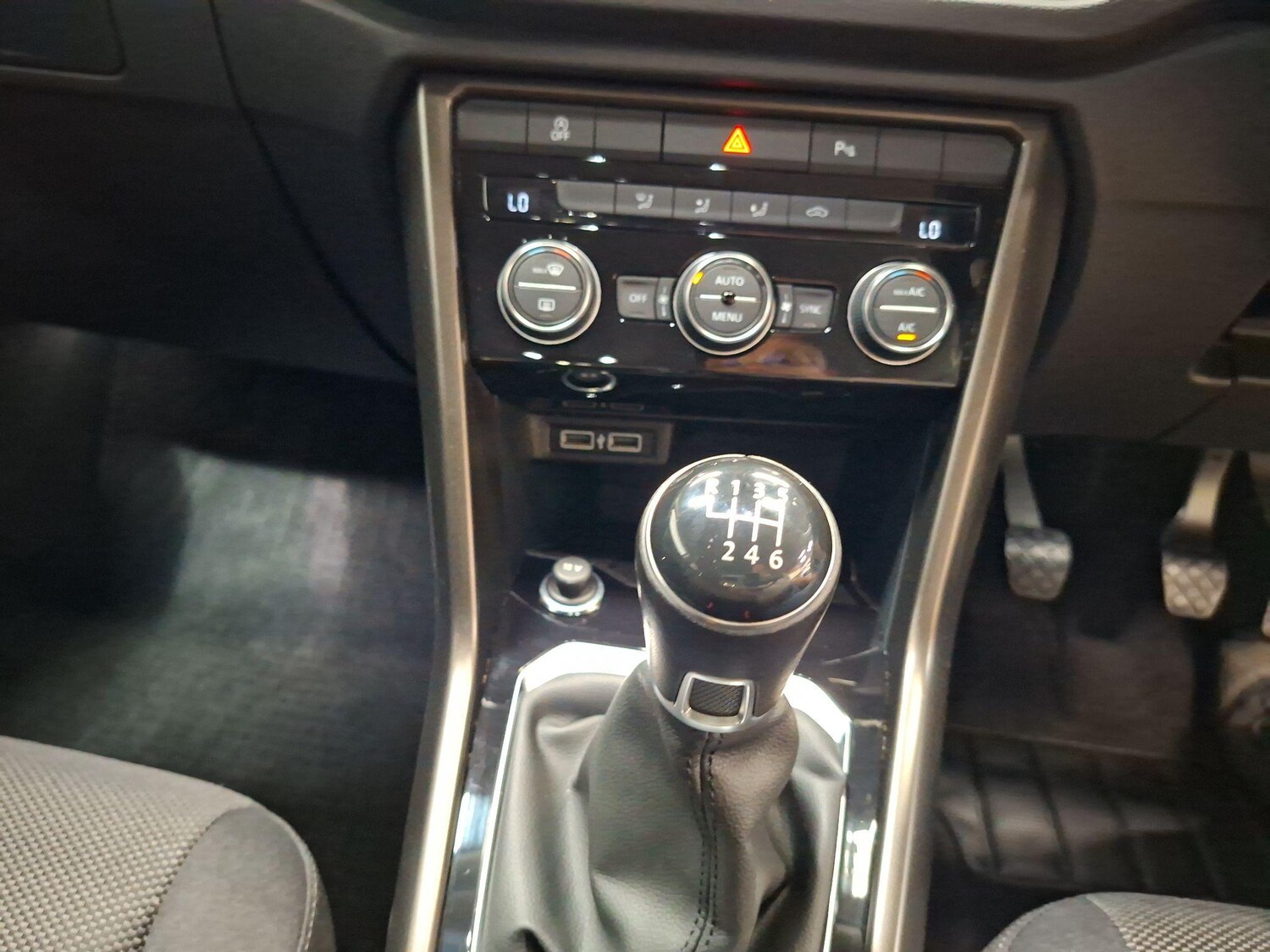 Used Volkswagen T-Roc 2018 for sale - 78179041: Photo 18