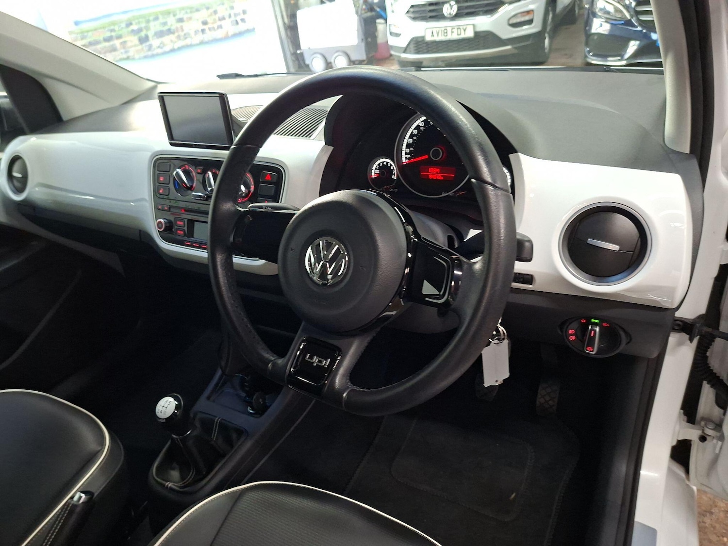 Used Volkswagen up! 2012 for sale - 76901625: Photo 11