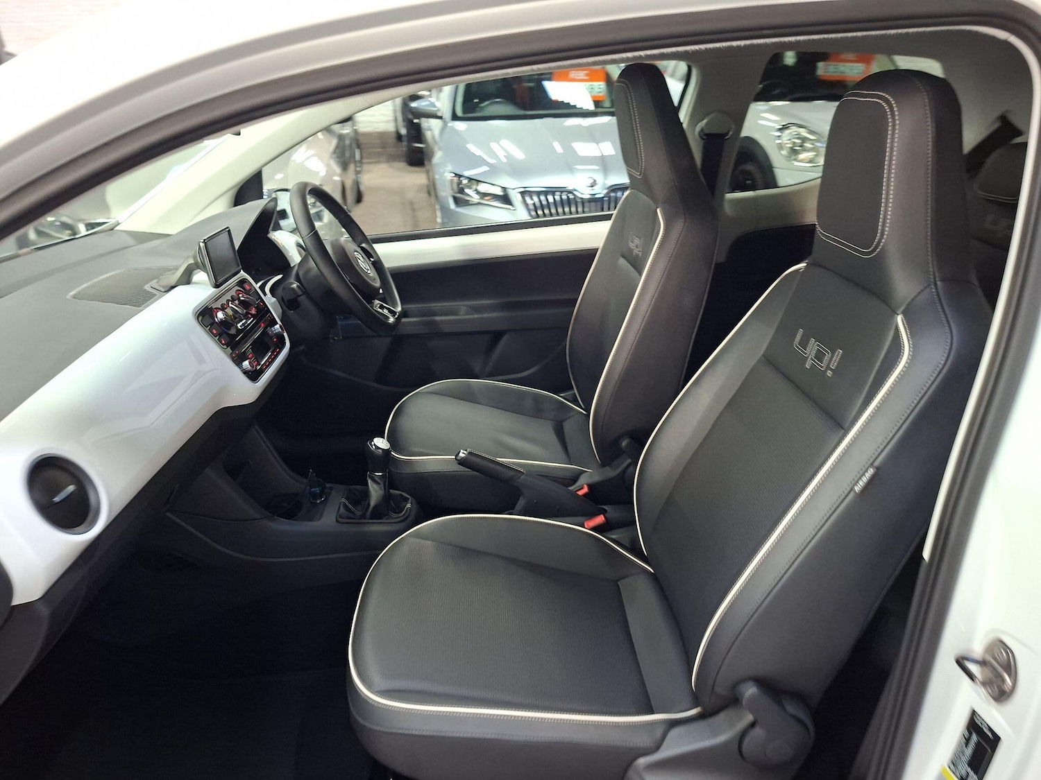 Used Volkswagen up! 2012 for sale - 76901625: Photo 8