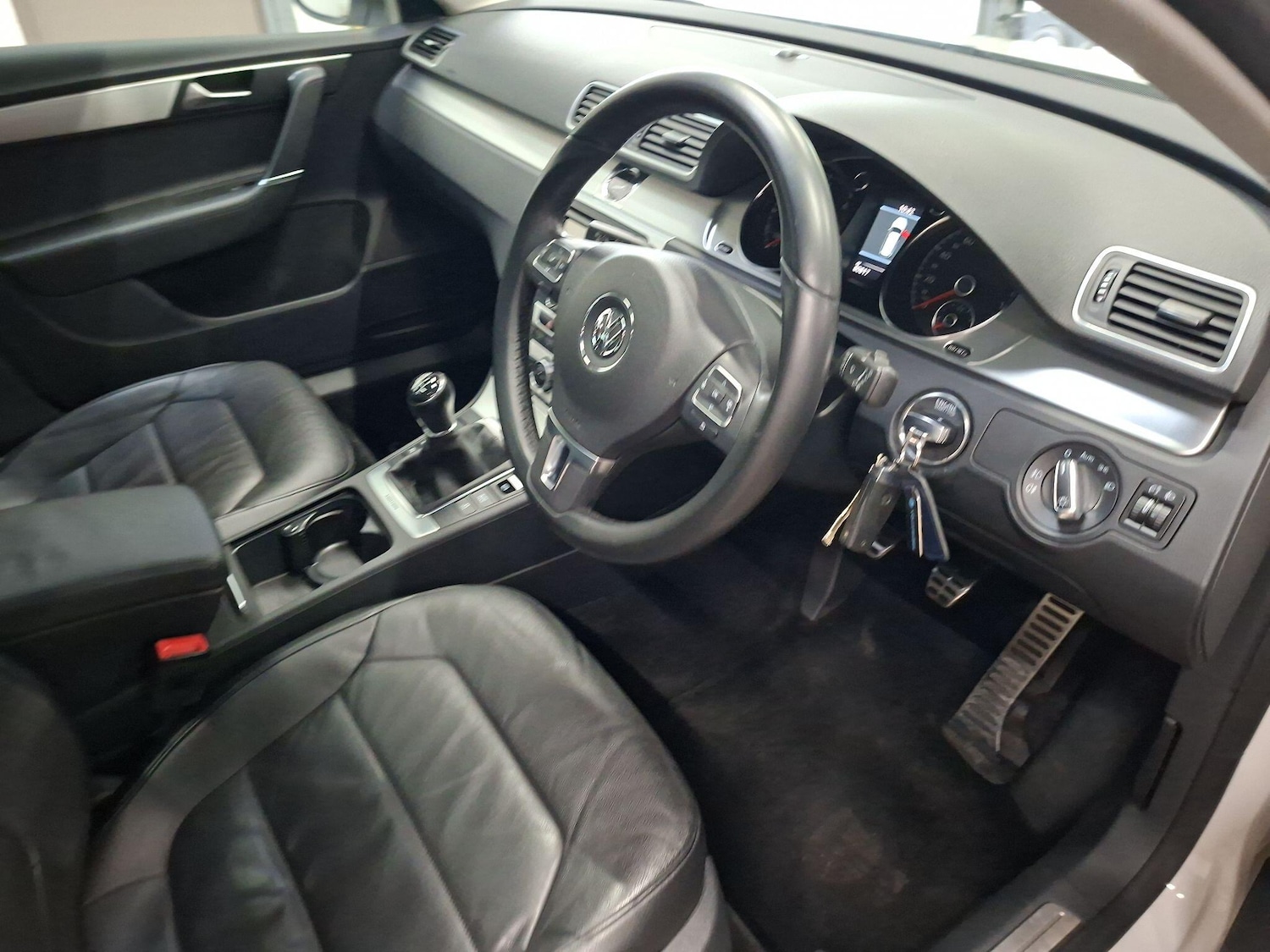 Used Volkswagen Passat 2014 for sale - 76635888: Photo 11