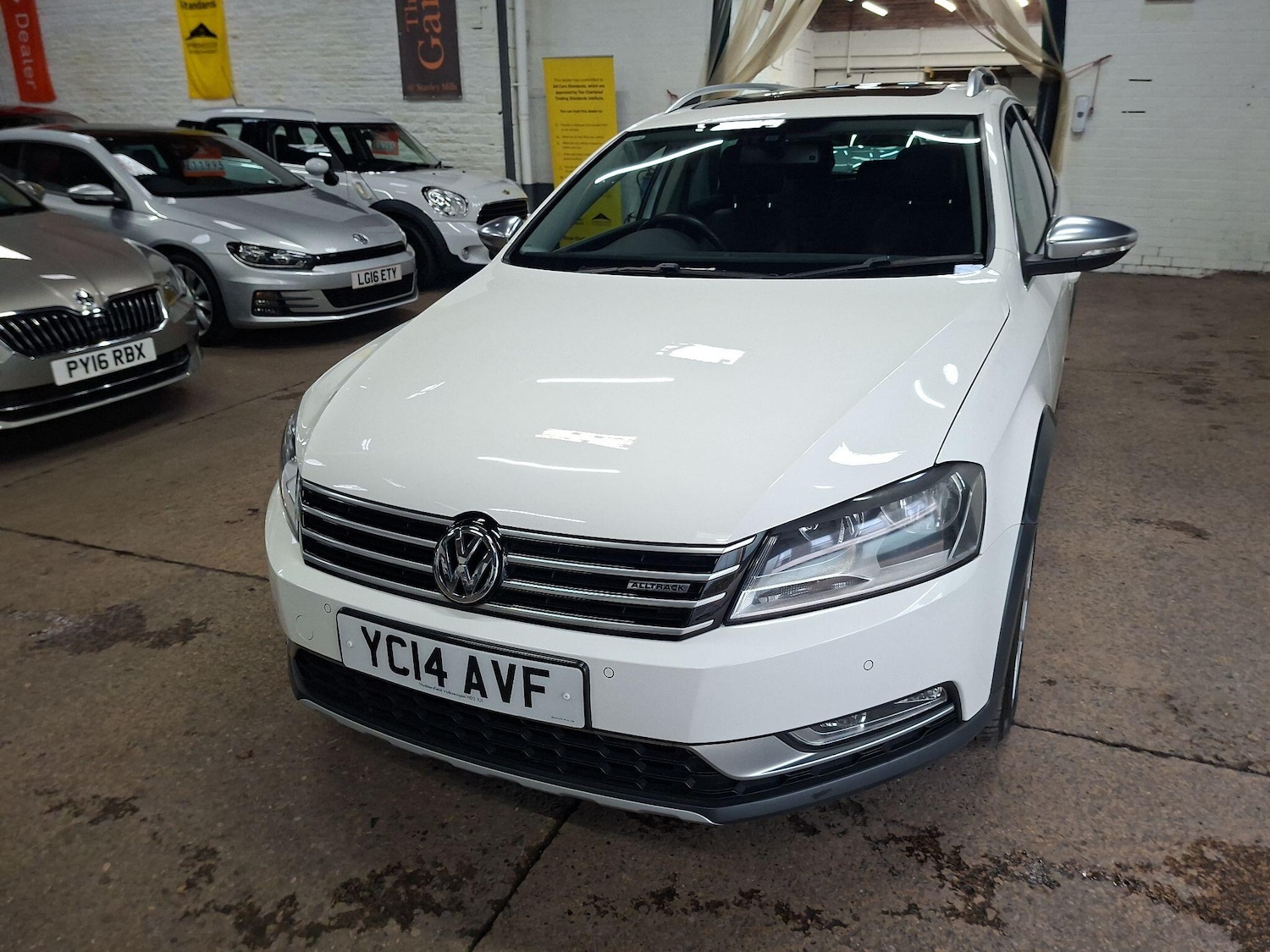 Used Volkswagen Passat 2014 for sale - 76635888: Photo 3