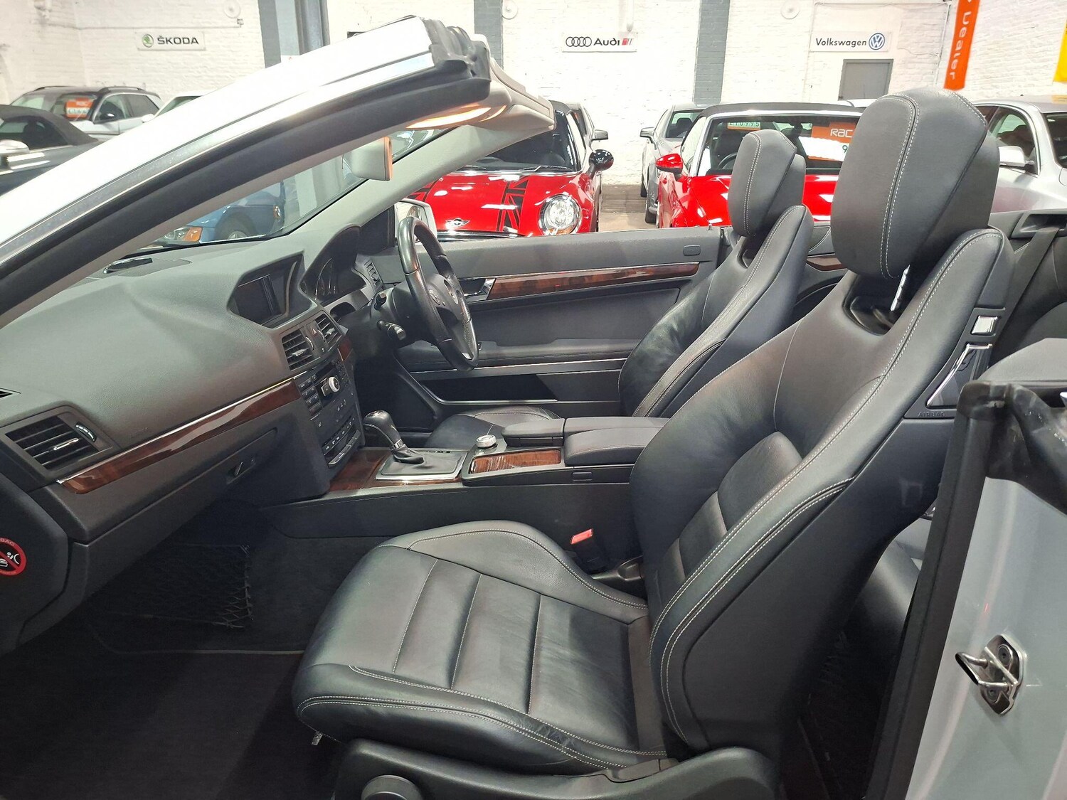 Used Mercedes-Benz E Class 2010 for sale - 76563585: Photo 10