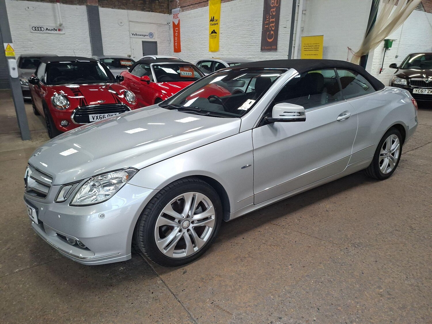 Used Mercedes-Benz E Class 2010 for sale - 76563585: Photo 16