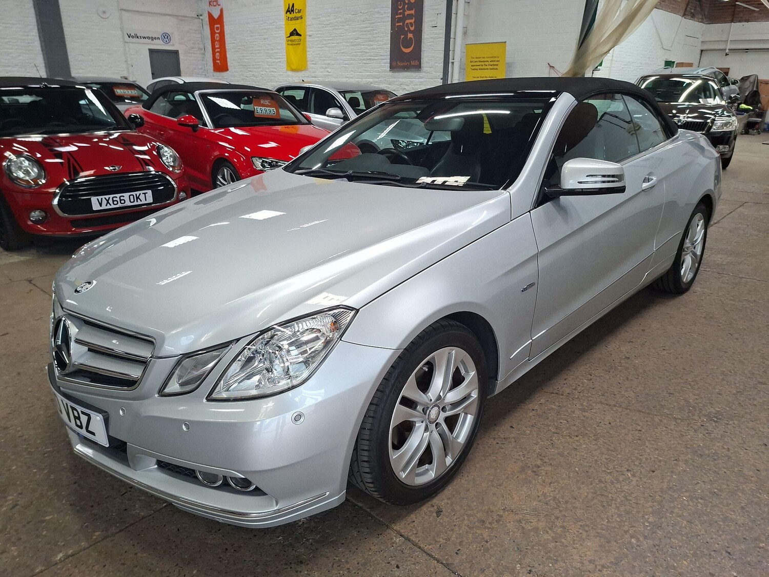 Used Mercedes-Benz E Class 2010 for sale - 76563585: Photo 17