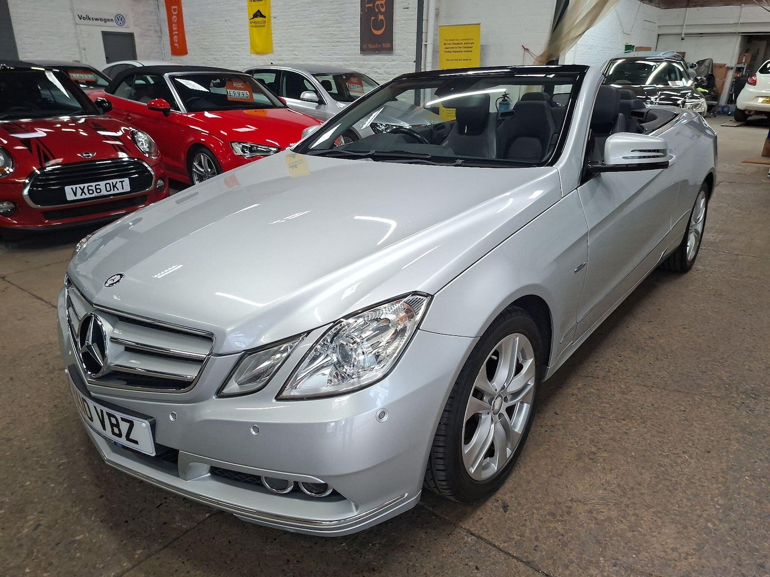 Used Mercedes-Benz E Class 2010 for sale - 76563585: Photo 2