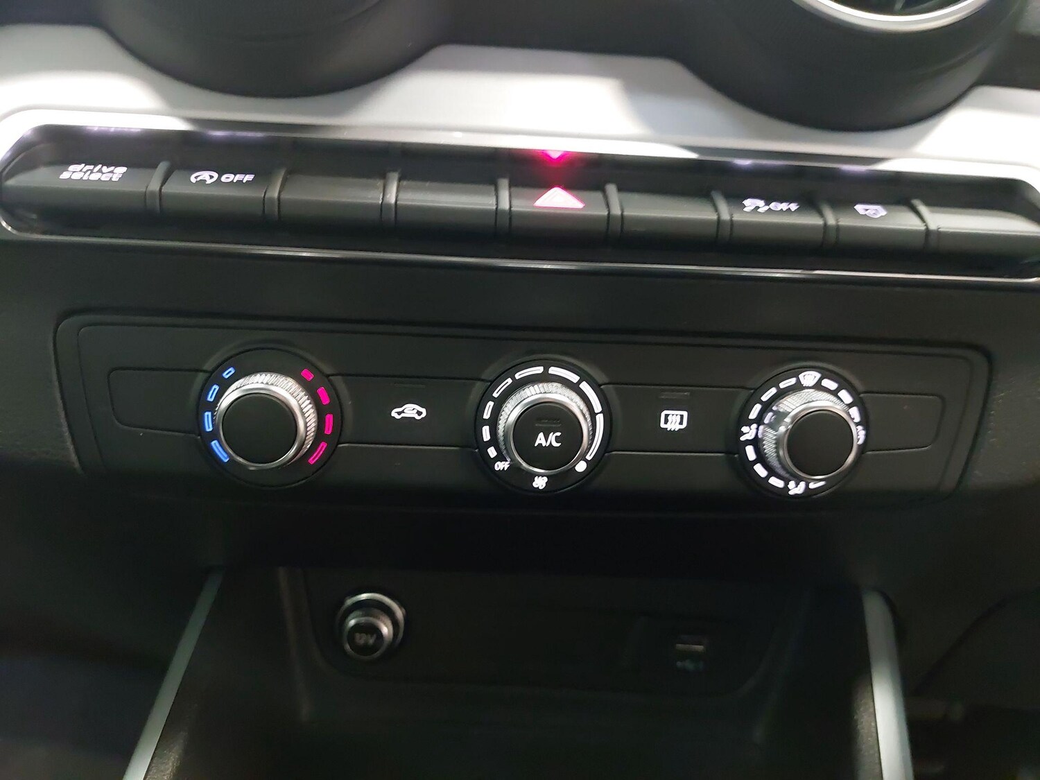 Used Audi Q2 2020 for sale - 76563604: Photo 24