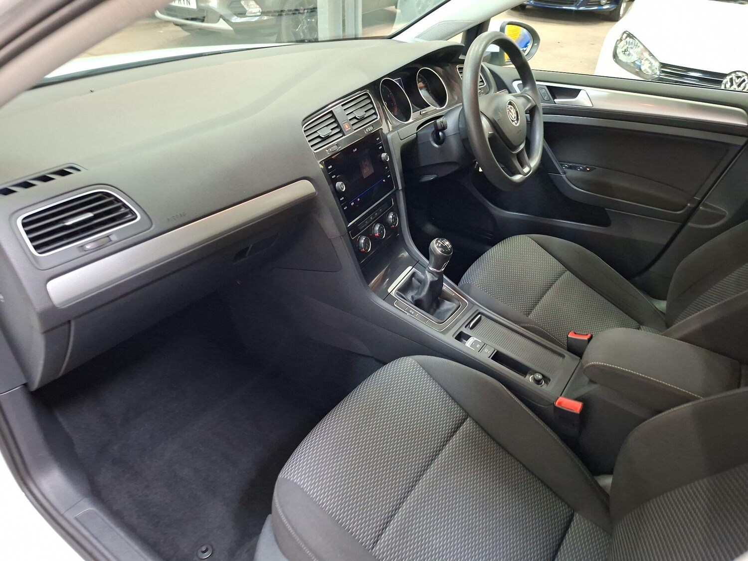 Used Volkswagen Golf 2017 for sale - 78175842: Photo 10