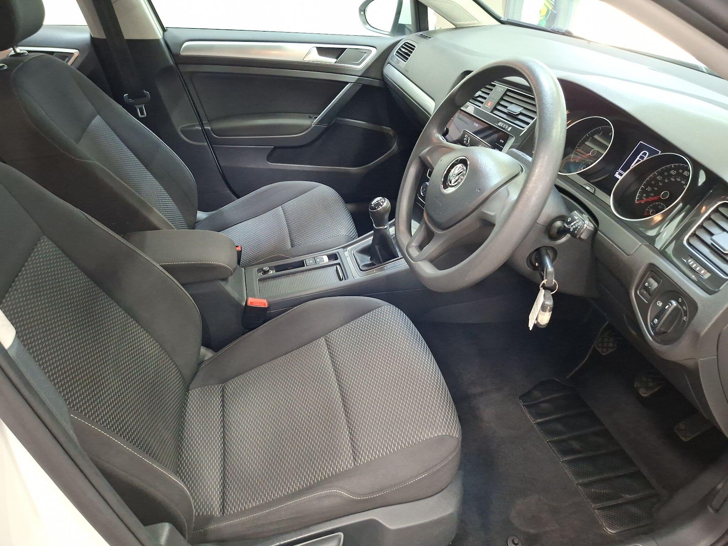 Used Volkswagen Golf 2017 for sale - 78175842: Photo 13