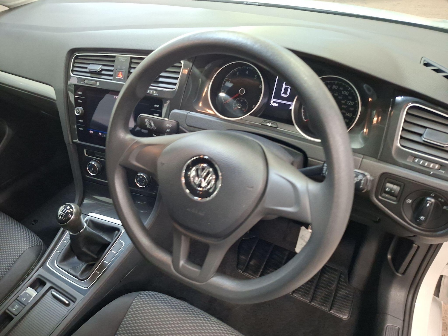 Used Volkswagen Golf 2017 for sale - 78175842: Photo 14