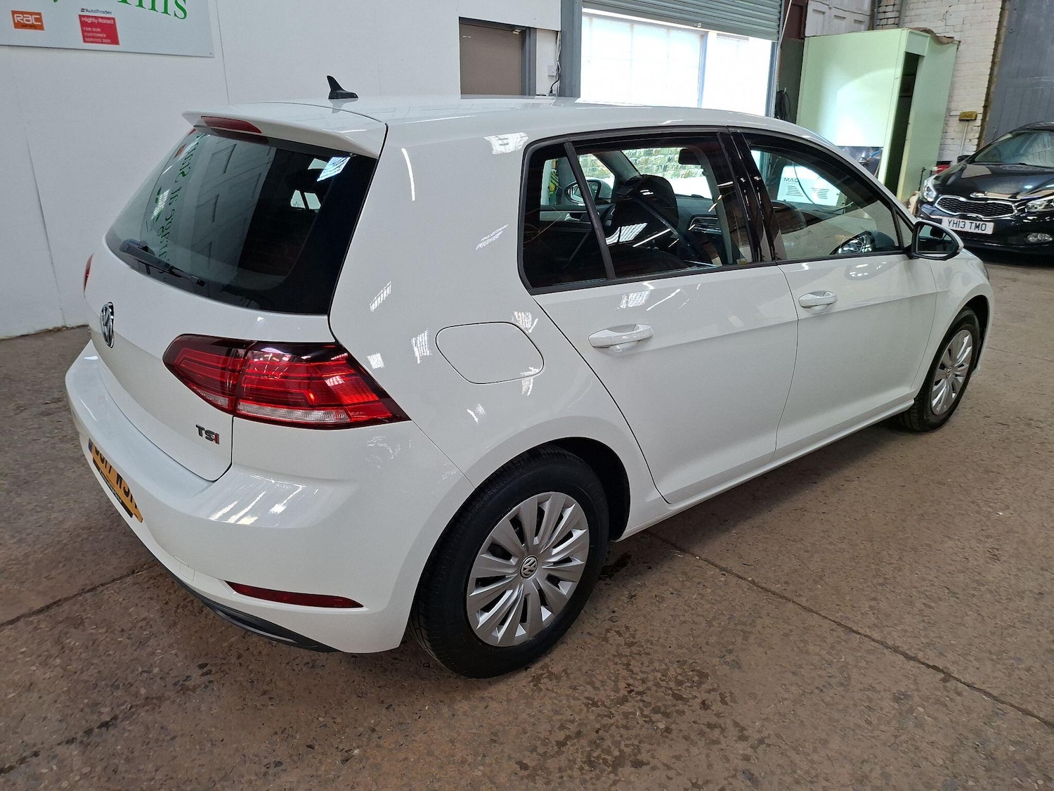 Used Volkswagen Golf 2017 for sale - 78175842: Photo 5