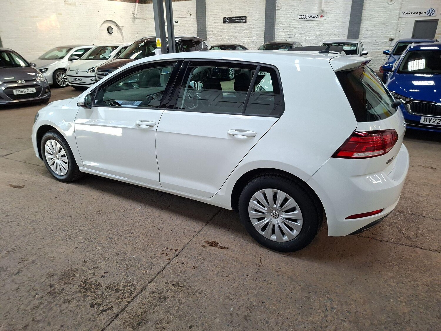 Used Volkswagen Golf 2017 for sale - 78175842: Photo 7