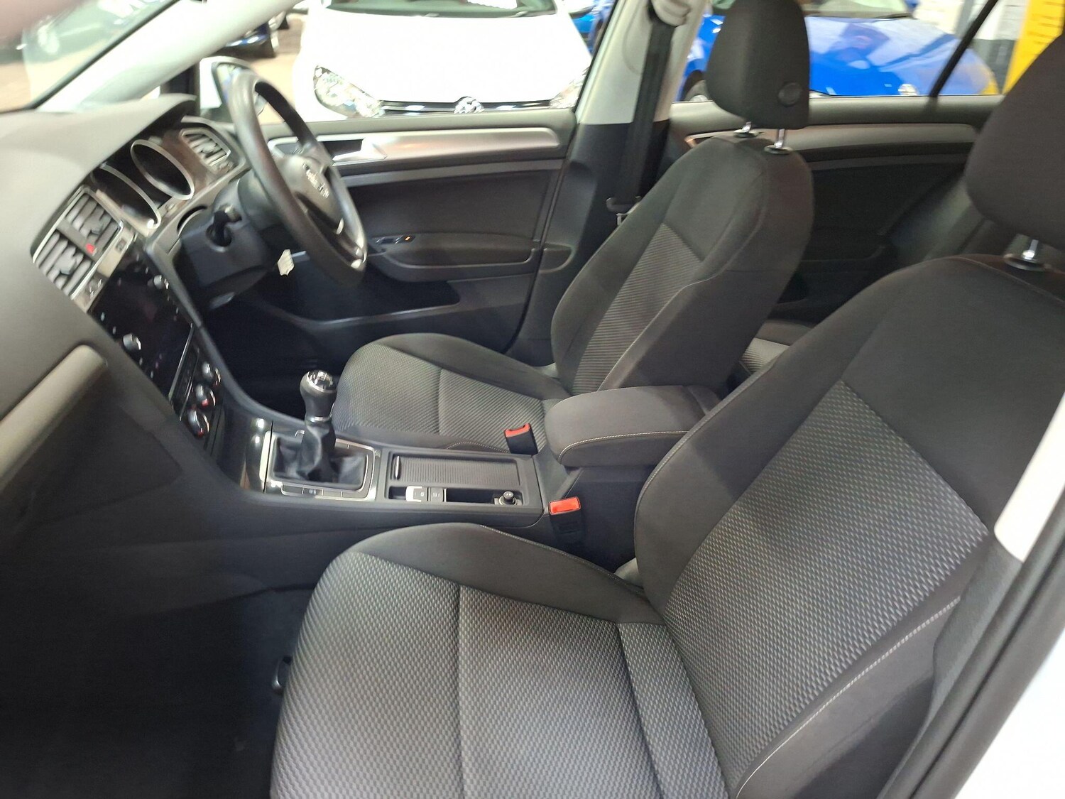 Used Volkswagen Golf 2017 for sale - 78175842: Photo 9