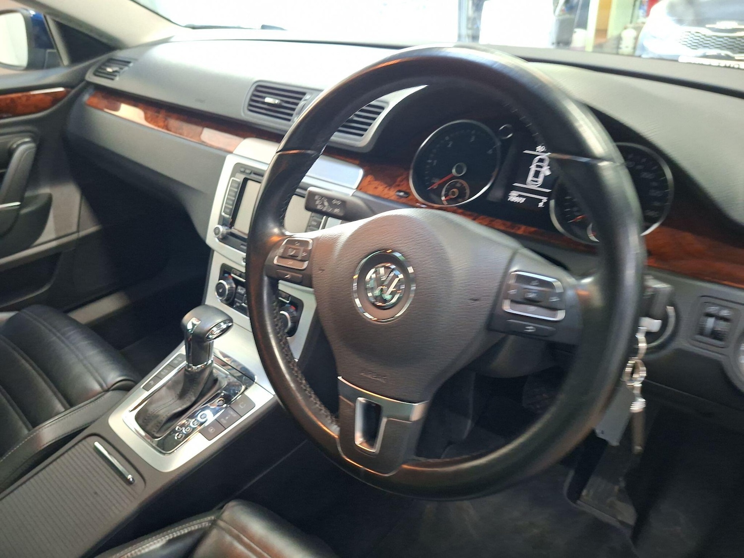 Used Volkswagen Passat 2010 for sale - 78179055: Photo 17