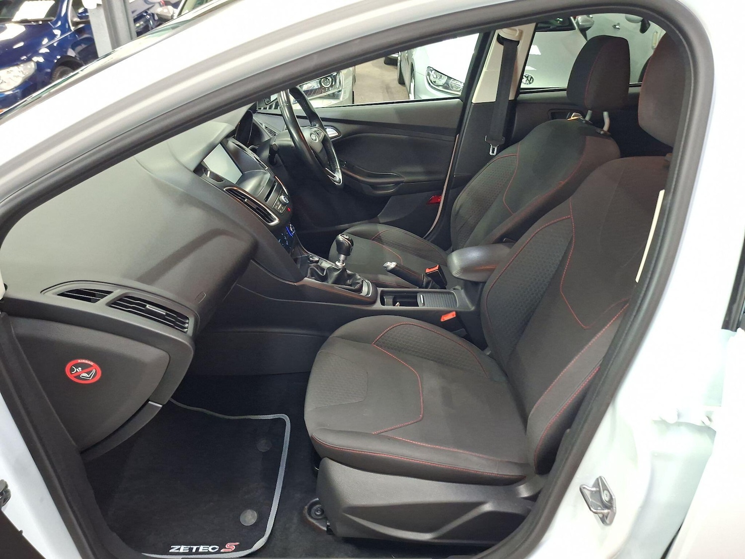 Used Ford Focus 2015 for sale - 76635906: Photo 5