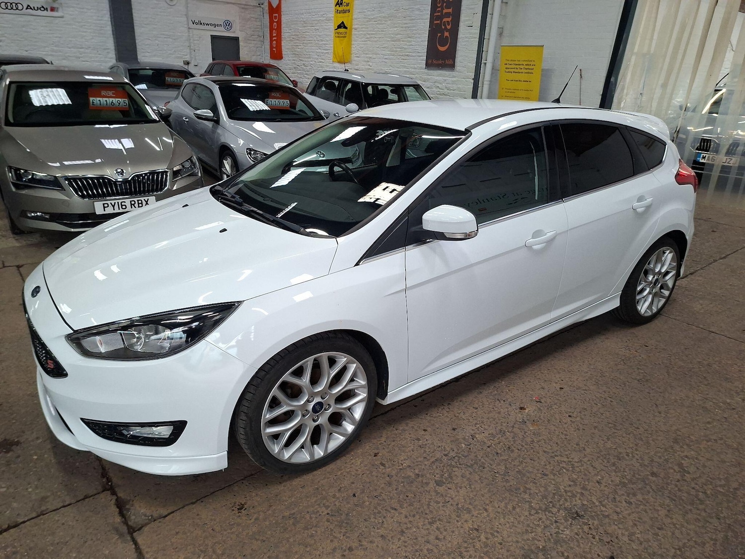 Used Ford Focus 2015 for sale - 76635906: Photo 7