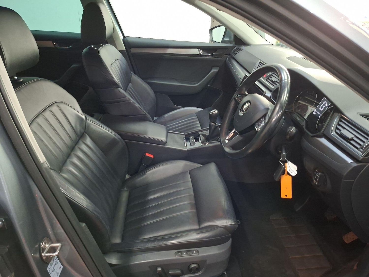 Used Skoda Superb 2017 for sale - 76795026: Photo 9