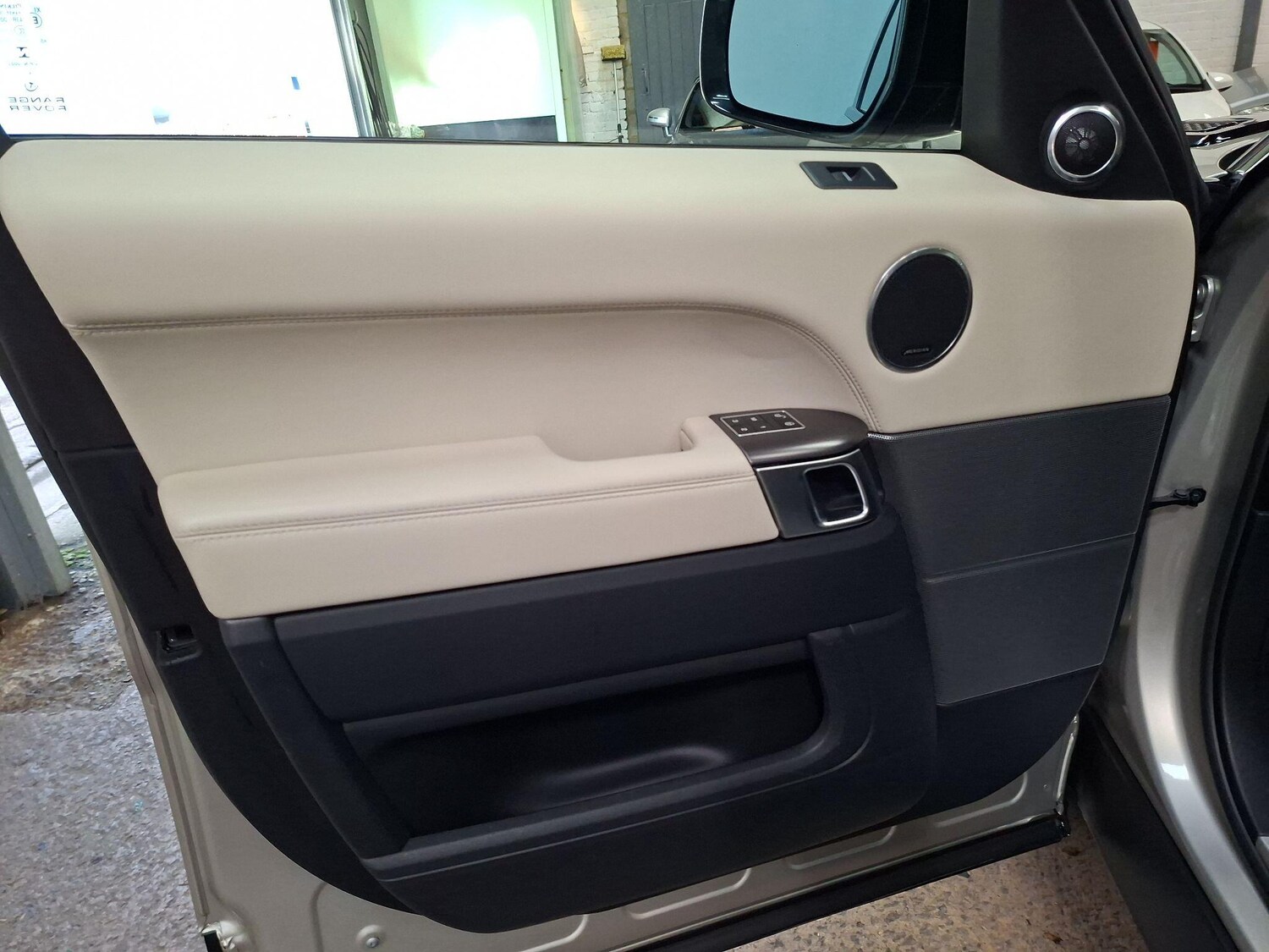 Used Land Rover Range Rover Sport 2014 for sale - 76563589: Photo 17