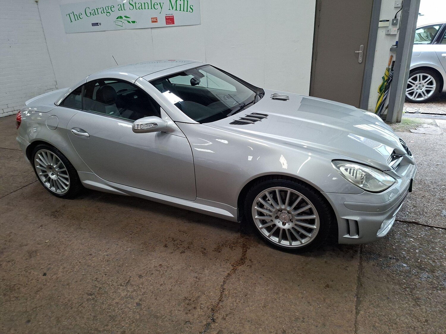 Used Mercedes-Benz SLK 2005 for sale - 76563600: Photo 22