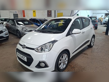 Used Hyundai i10 2015 for sale - 78880400: Photo