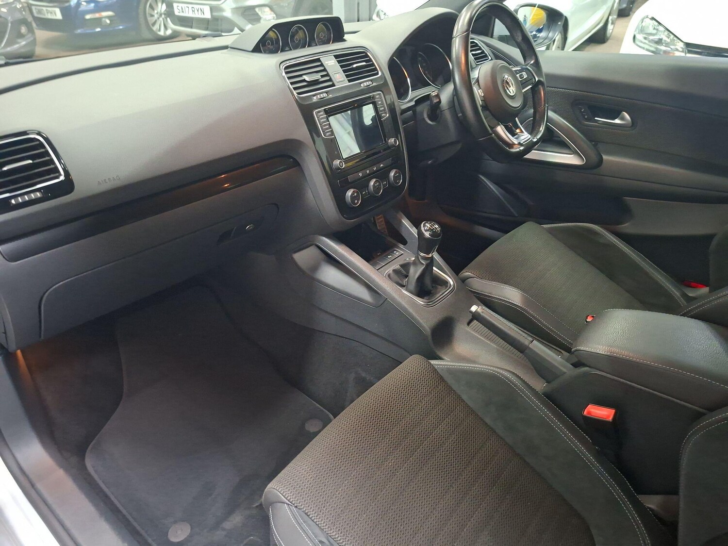 Used Volkswagen Scirocco 2016 for sale - 78187126: Photo 11