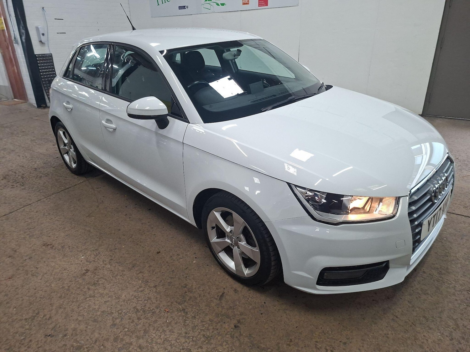 Used Audi A1 2017 for sale - 78187121: Photo 3