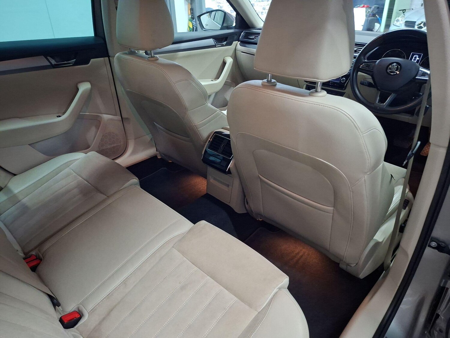 Used Skoda Superb 2016 for sale - 76563593: Photo 17