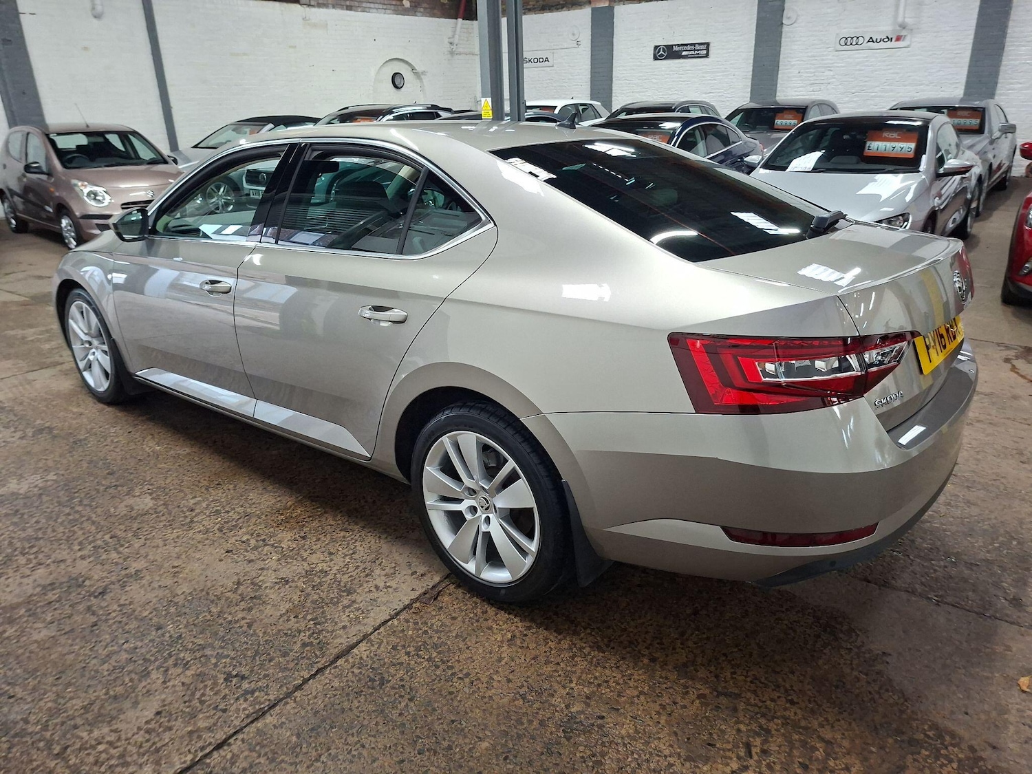 Used Skoda Superb 2016 for sale - 76563593: Photo 5