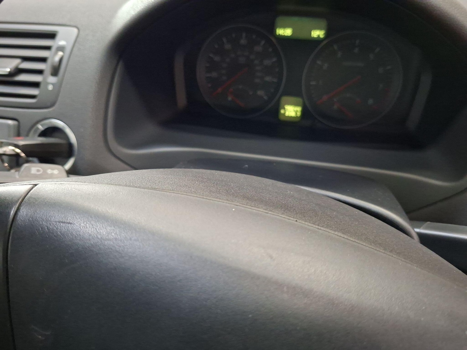 Used Volvo C30 2011 for sale - 77771416: Photo 11