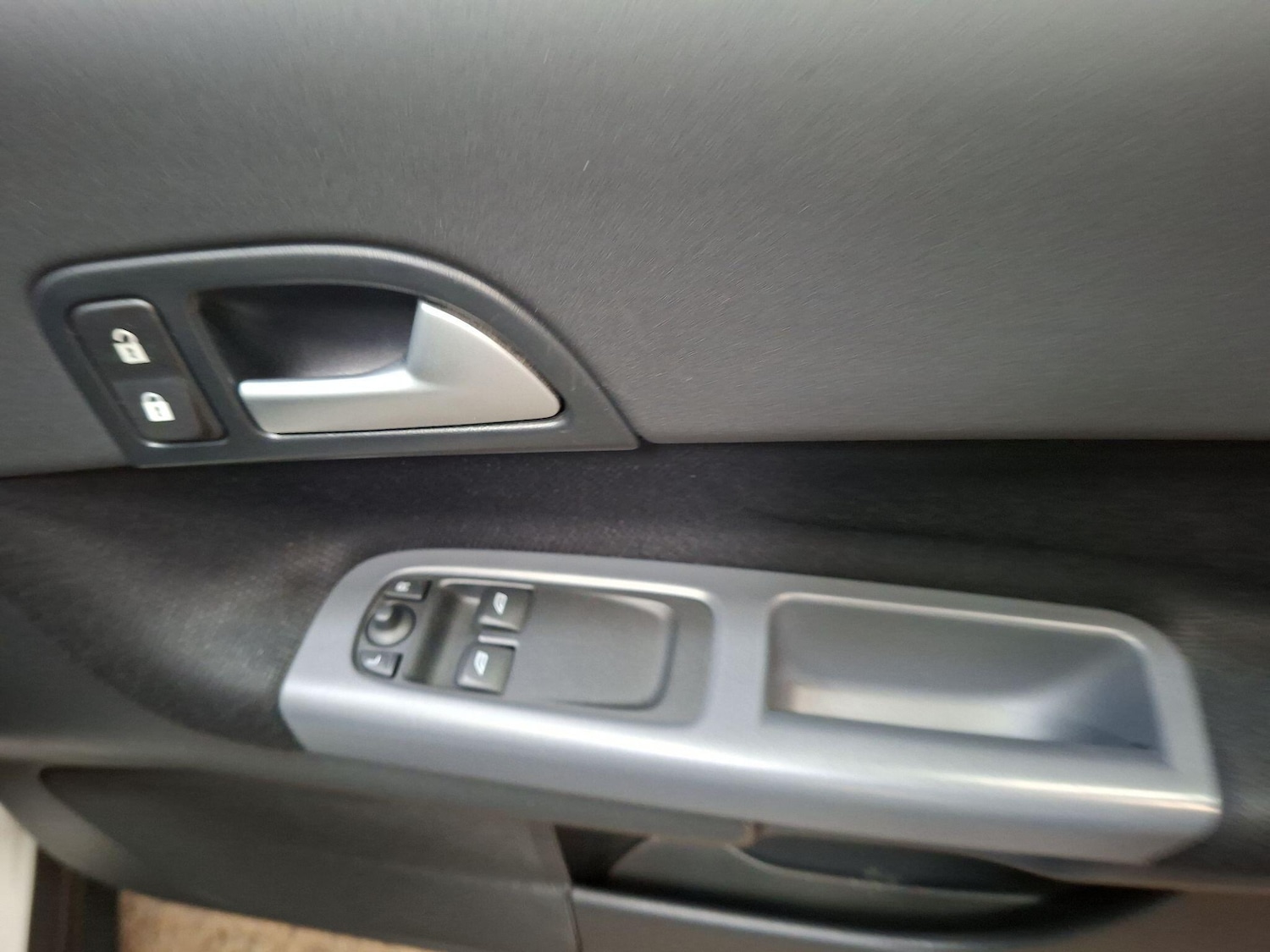 Used Volvo C30 2011 for sale - 77771416: Photo 13