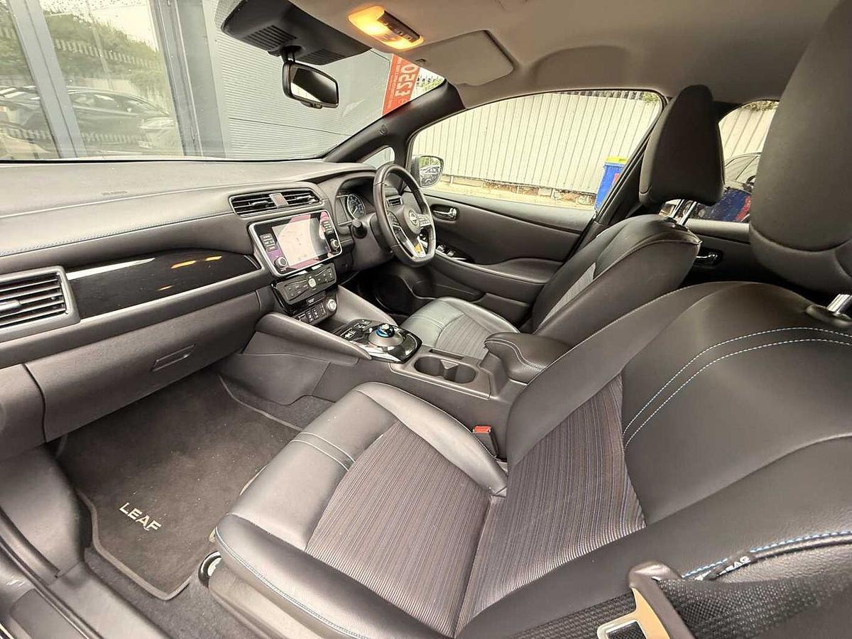Used Nissan Leaf 2022 for sale - 76126621: Photo 2