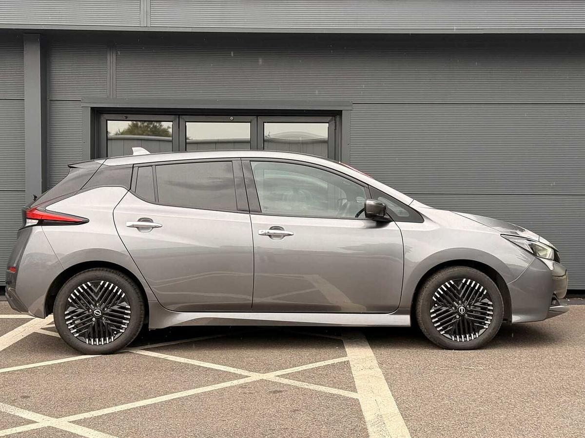 Used Nissan Leaf 2022 for sale - 76126621: Photo 4