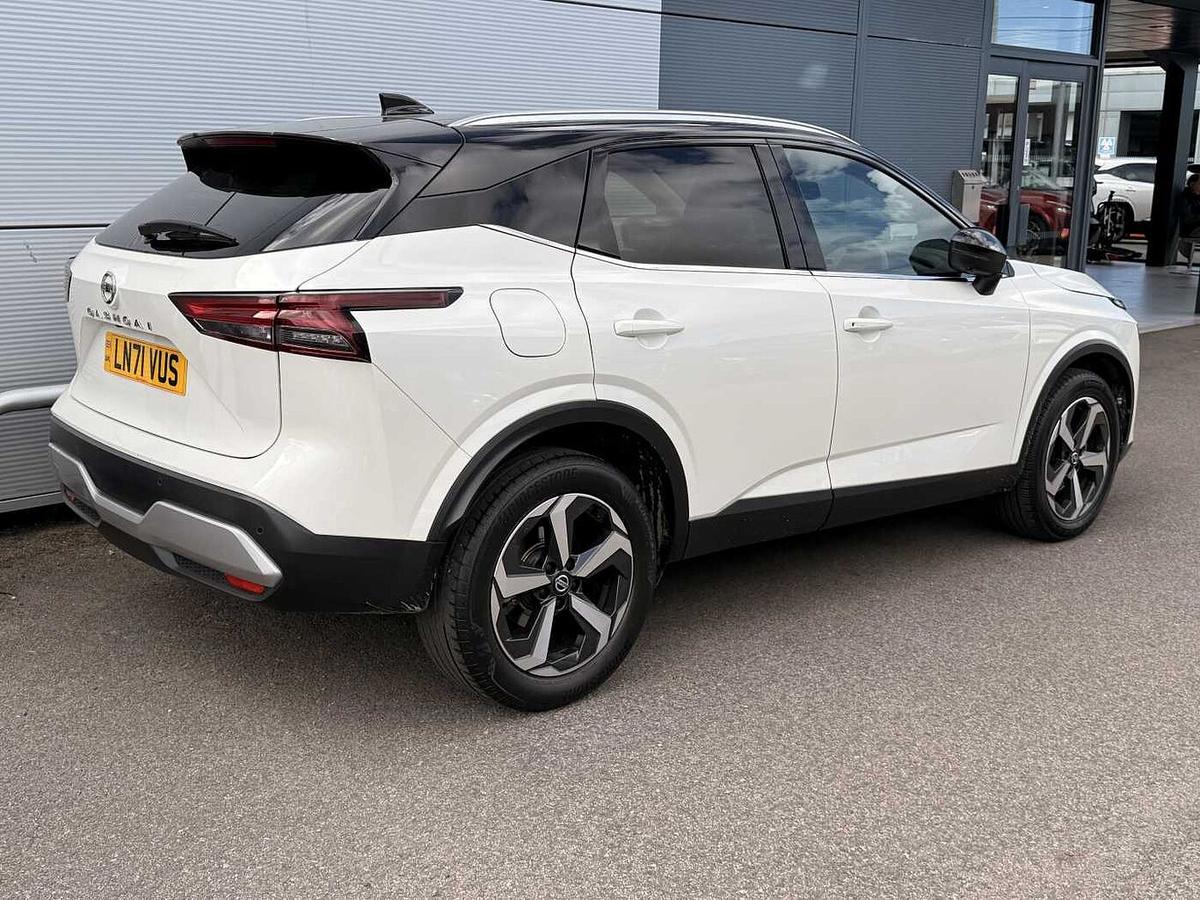 Used Nissan Qashqai 2021 for sale - 76126722: Photo 2
